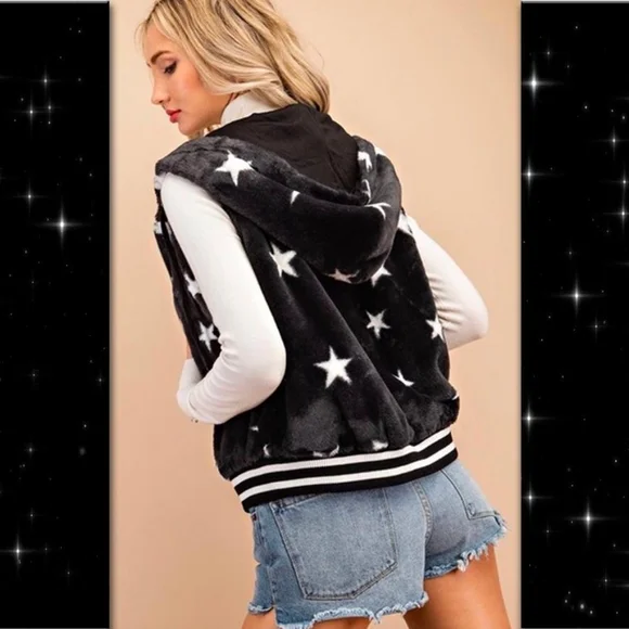 BLACK FAUX FUR STAR PRINT ZIP UP HOODED VEST - Picture 8 of 12